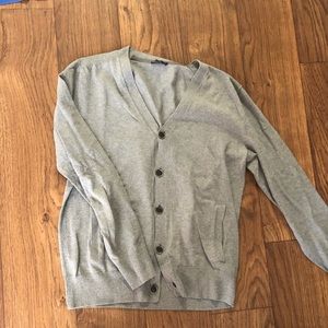 Men’s grey cardigan with pockets